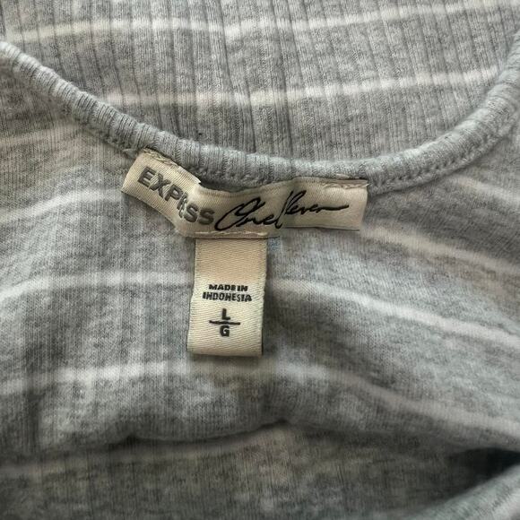 Grey and white striped express bodysuit - Picture 5 of 6